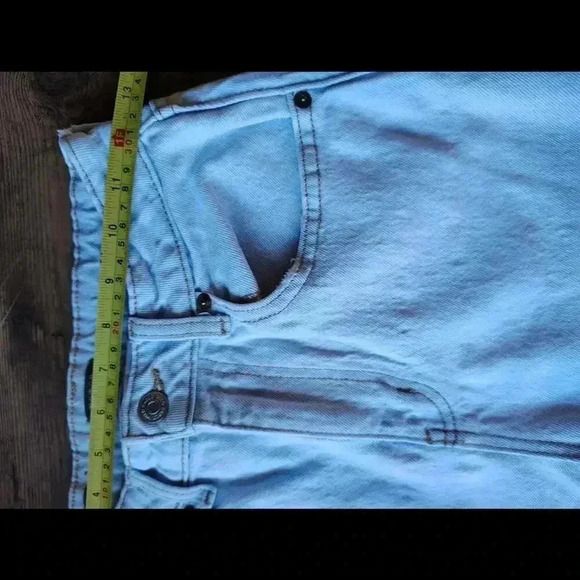 Wild Fable size 00 Distressed High waisted Mom Jeans - Light - Picture 3 of 9